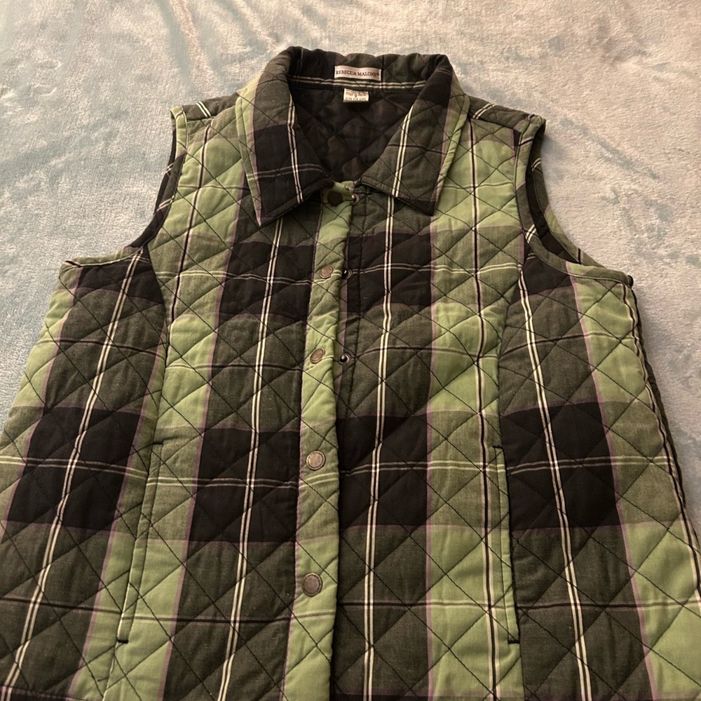 Rebecca Malone Plaid Quilted Vest in Green and Black